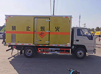 硚口爆破器材运输车